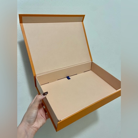 Brand new Louis Vuitton gift boxes! - Picture 5 of 6